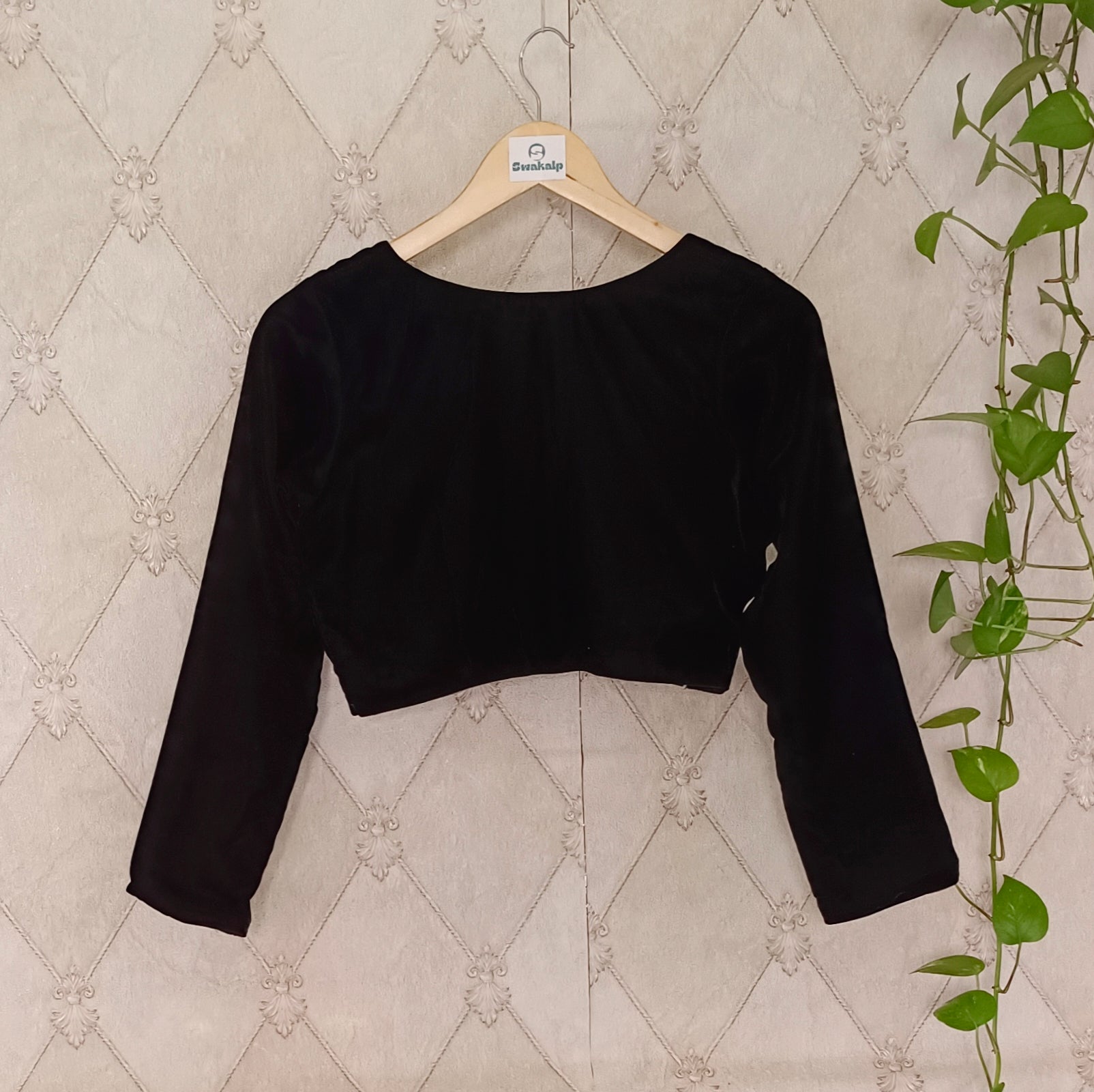 Black long hotsell sleeve velvet shirt