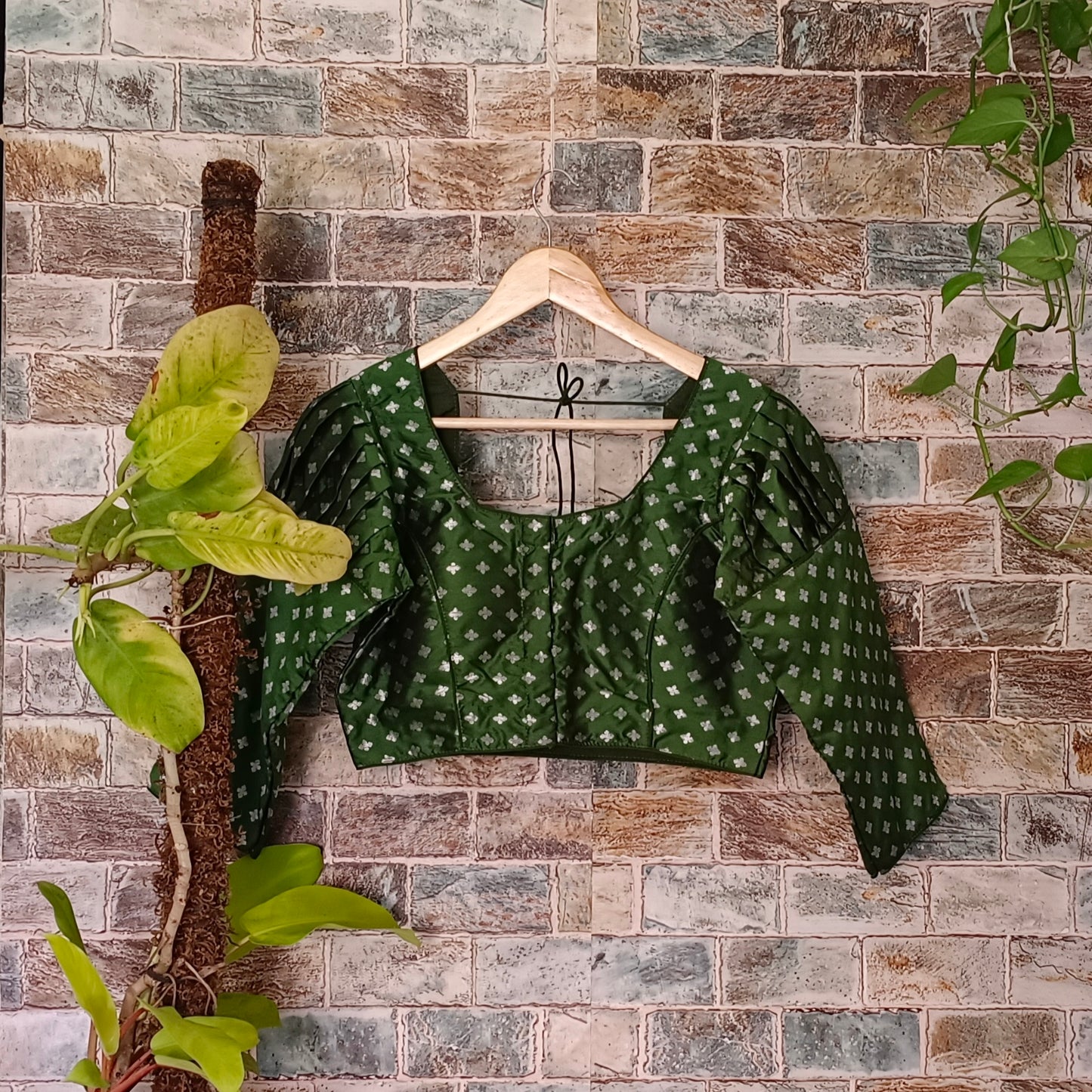 3/4 Sleeve Puff Sleeve Brocade Blouse